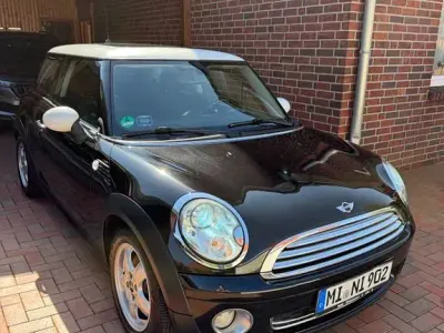 Gebraucht Mini Cooper 120 PS (88 kW) 2009 Schwarz Kleinwagen