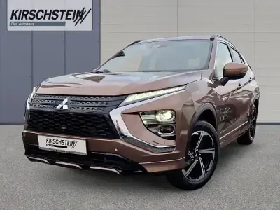 Gebraucht Mitsubishi Eclipse Cross Select 188 PS (138 kW) 2024 Bronzebraun SUV
