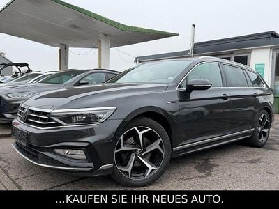 Gebraucht VW Passat R-line 200 PS (147 kW) 2023 Grau Kombi