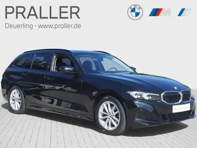 Gebraucht BMW 318 Sport Line 156 PS (114 kW) 2023 Saphirschwarz Kombi