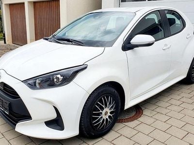 Usata Toyota Yaris Comfort 72 CV (52 kW) 2021 Bianco Utilitaria