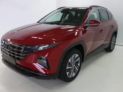Gebraucht Hyundai Tucson Select 150 PS (110 kW) 2021 Sunset red SUV