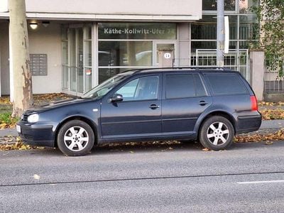 Blau Gebraucht 2002 VW Golf IV Basis Kombi | 2.200 € (Fairer Preis)