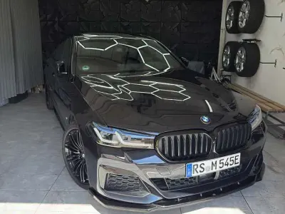 Gebraucht BMW 545e 394 PS (289 kW) 2021 Schwarz Limousine