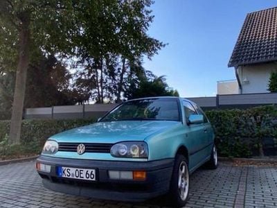 Gebraucht VW Golf III 75 PS (55 kW) 1993 Grün Kleinwagen