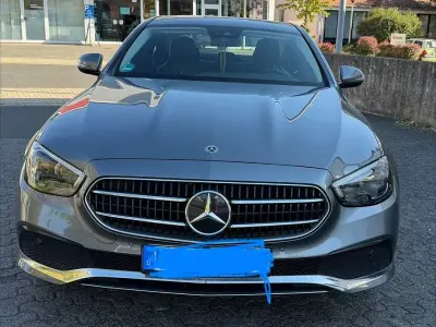 Gebraucht Mercedes E220 194 PS (142 kW) 2020 Grau Limousine