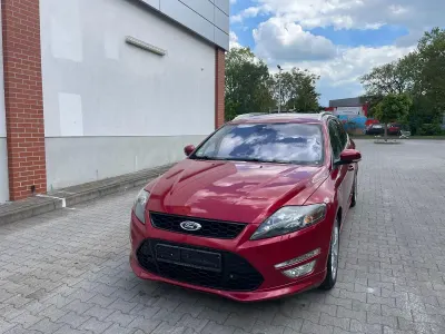 Usado Ford Mondeo Titanium S 140 CV (102 kW) 2014 Rojo Familiar