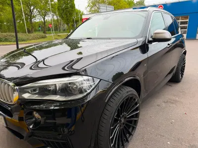 Gebraucht BMW X5 381 PS (280 kW) 2014 Schwarz SUV