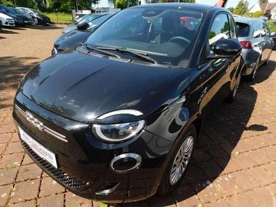 Gebraucht Fiat 500e Action 69 kW (95 PS) 2022 Onyx schwarz Kleinwagen