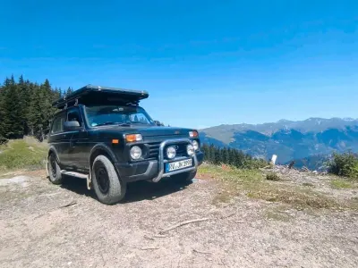 Gebraucht Lada Urban 83 PS (61 kW) 2019 Schwarz SUV