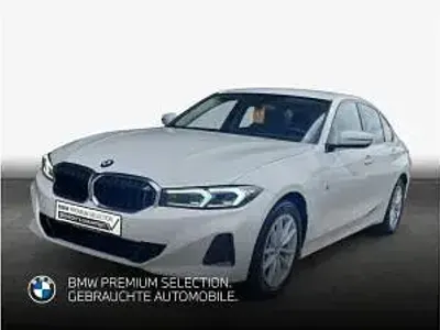 Gebraucht BMW 318 Sport Line 150 PS (110 kW) 2025 Alpinweiß Limousine