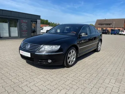 Gebraucht VW Phaeton 335 PS (246 kW) 2004 Tarantellaschwarz metallic Limousine