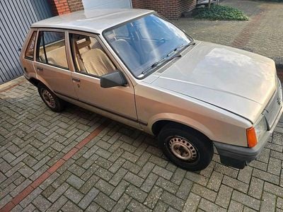 Gebraucht Opel Corsa 60 PS (44 kW) 1988 Andere farben Kleinwagen