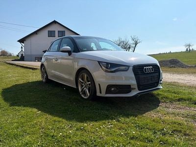 Gebraucht Audi A1 90 PS (66 kW) 2014 Weiß Kleinwagen