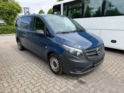 Gebraucht Mercedes Vito 136 PS (100 kW) 2021 Stahlblau Van