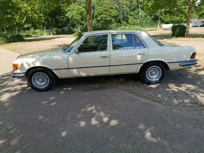 Gebraucht Mercedes 300 115 PS (84 kW) 1979 Beige Limousine