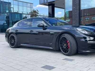 Gebraucht Porsche Panamera GTS 441 PS (324 kW) 2015 Schwarz Kleinwagen