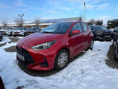 Gebraucht Toyota Yaris Comfort 72 PS (52 kW) 2021 Rot Limousine