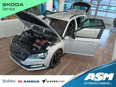Gebraucht Skoda Superb SportLine 218 PS (160 kW) 2021 Moonweiß perleffekt Kombi