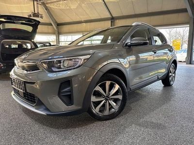 Gebraucht Kia Stonic Vision 84 PS (61 kW) 2022 Grün SUV