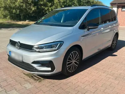 Gebraucht VW Touran Highline 190 PS (139 kW) 2017 Silber Van / Kleinbus