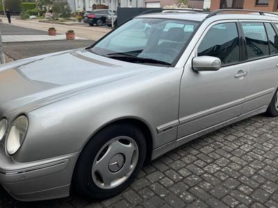 Mercedes E240