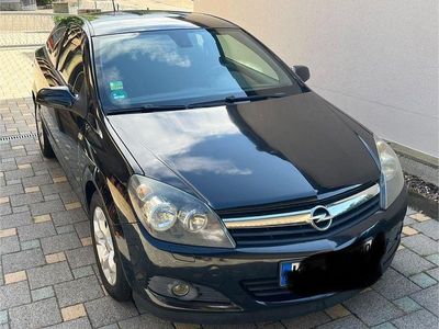 Opel Astra GTC