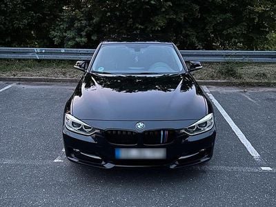 Usata BMW 318 143 CV (105 kW) 2013 Nero Berlina