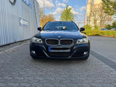 Second-hand BMW 318 143 CP (105 kW) 2012 Negru Break