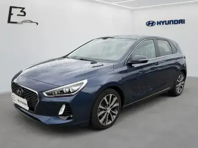 Gebraucht Hyundai i30 Comfort 140 PS (102 kW) 2017 Blau Limousine