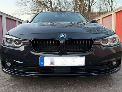 Gebraucht BMW 320 Sport Line 190 PS (139 kW) 2018 Schwarz Kombi