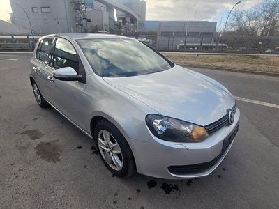 Gebraucht VW Golf VI Trendline 122 PS (89 kW) 2009 Silber Kleinwagen