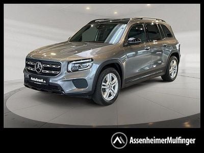 Mercedes GLB220