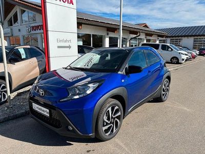 Neu Toyota Aygo X 72 PS (52 kW) 2025 Blau SUV