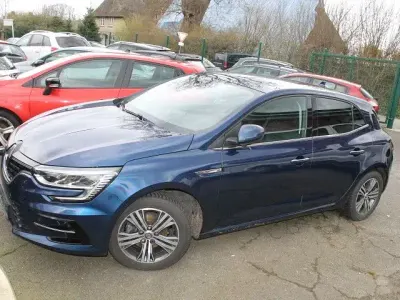 Gebraucht Renault Mégane Intens 116 PS (85 kW) 2020 Blau Limousine