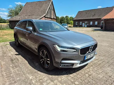 Gebraucht Volvo V90 CC Pro 190 PS (139 kW) 2019 Grau Kombi