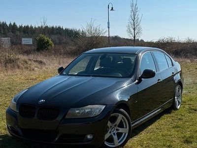 Second-hand BMW 318 143 CP (105 kW) 2009 Negru Berlinǎ