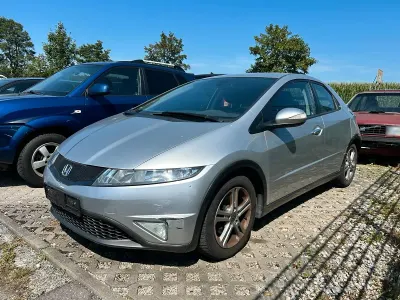 Gebraucht Honda Civic 99 PS (72 kW) 2011 Silber Limousine