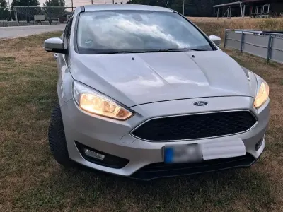 Gebraucht Ford Focus 105 PS (77 kW) 2016 Silber Kombi