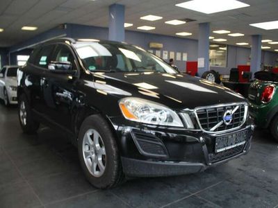 gebraucht Volvo XC60 D3 Kinetic - Panoramadach elektrisch - Navi - SHZ