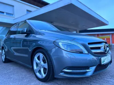 Brugt Mercedes B200 136 HK (100 kW) 2014 Grå MPV
