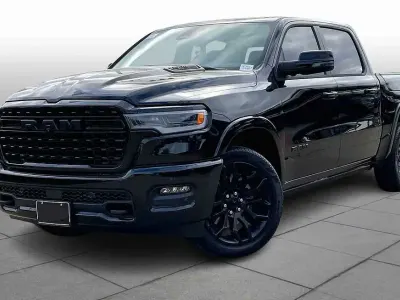 Neu Dodge Ram Limited 401 PS (294 kW) 2025 Schwarz Pickup
