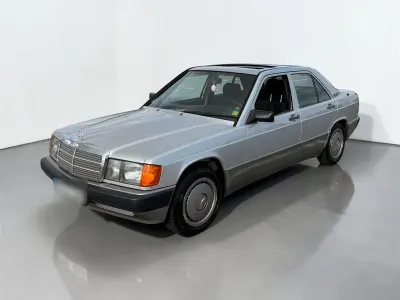 Gebraucht Mercedes 190 118 PS (86 kW) 1989 Silber Limousine