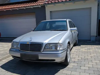 Gebraucht Mercedes C280 193 PS (141 kW) 1994 Silber Limousine