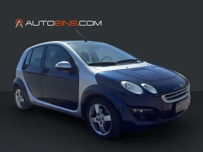Begagnad Smart ForFour Basis 109 HK (80 kW) 2006 Silver Halvkombi
