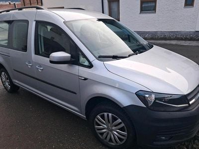 Gebraucht VW Caddy Maxi 102 PS (75 kW) 2018 Silber Van / Kleinbus