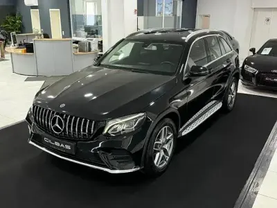 Gebraucht Mercedes GLC250 AMG line 211 PS (155 kW) 2018 Schwarz  unilack SUV