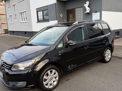 Gebraucht VW Touran Cup 105 PS (77 kW) 2014 Schwarz Van / Kleinbus