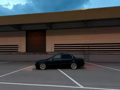 Gebraucht BMW 318 113 PS (83 kW) 1989 Blau Limousine