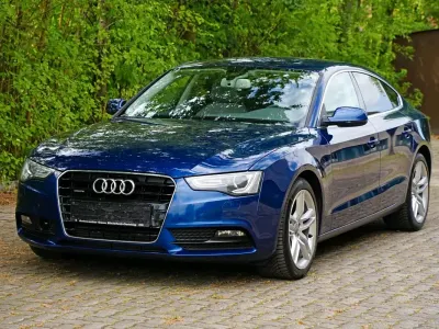 Gebraucht Audi A5 Sportback Advanced 245 PS (180 kW) 2012 Blau Kleinwagen